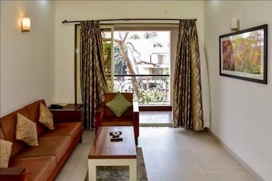 hotel room main image
