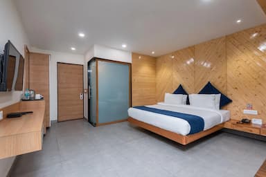 hotel room main image