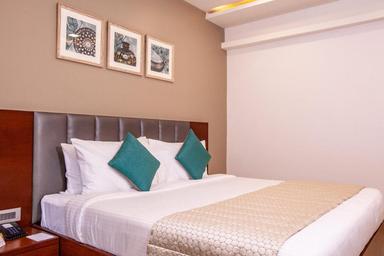 hotel room main image