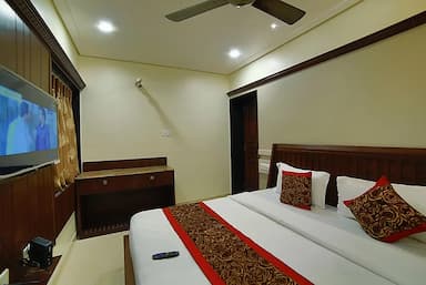 hotel room main image