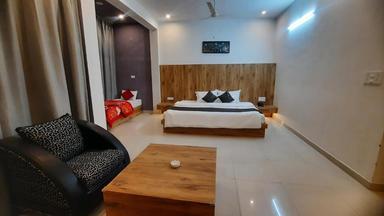 hotel room main image