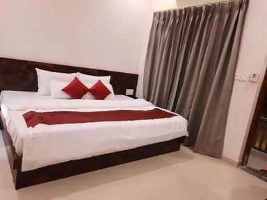 hotel room main image