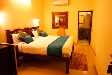 hotel room main image