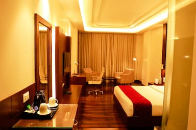 hotel room main image