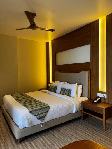 hotel room main image