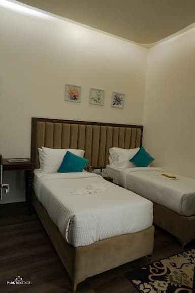 hotel room main image