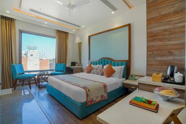 hotel room main image