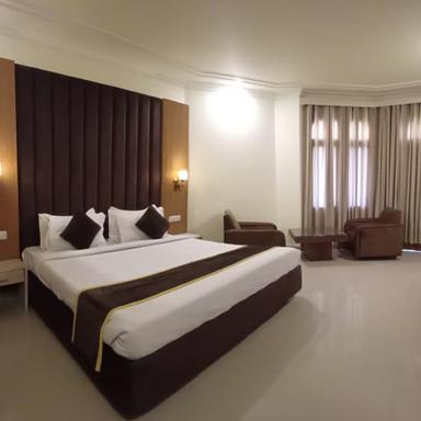 hotel room main image