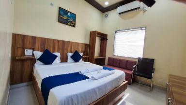 hotel room main image