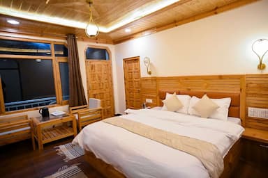 hotel room main image
