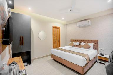 hotel room main image