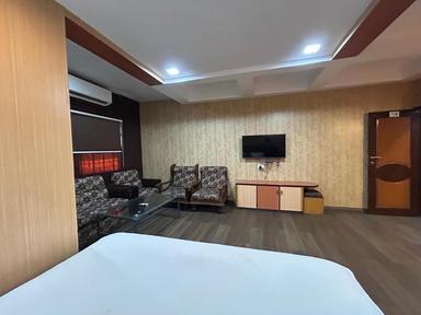 hotel room main image