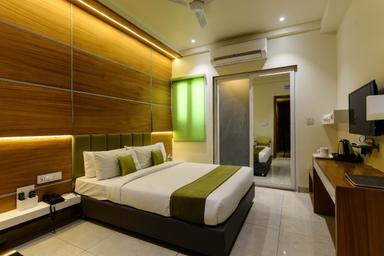 hotel room main image