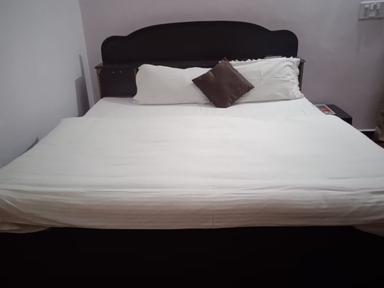 hotel room main image