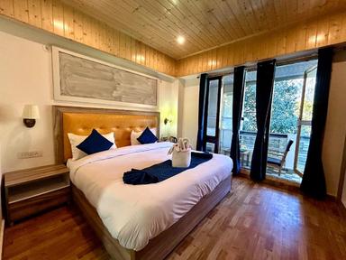 hotel room main image