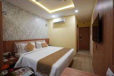 hotel room main image