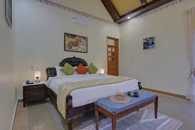 hotel room main image
