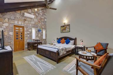 hotel room main image