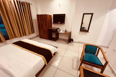 hotel room main image