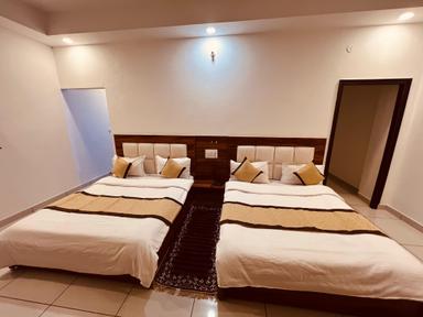 hotel room main image