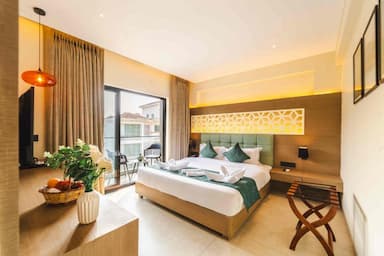 hotel room main image