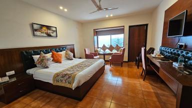 hotel room main image