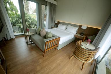 hotel room main image