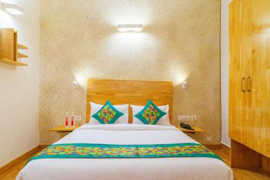 hotel room main image