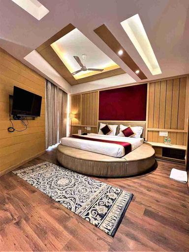 hotel room main image