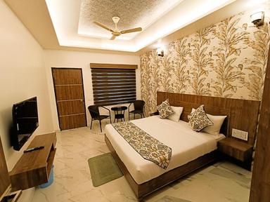 hotel room main image