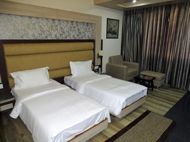 hotel room main image