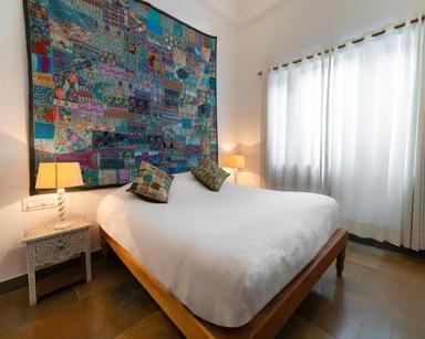 hotel room main image