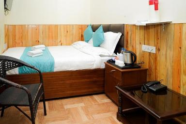 hotel room main image