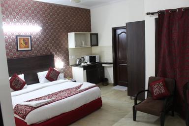 hotel room main image