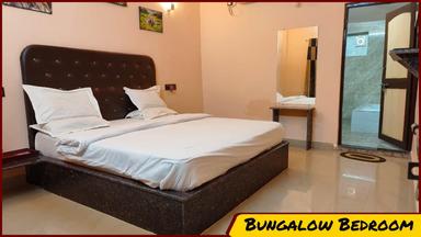 hotel room main image