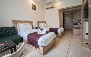 hotel room main image