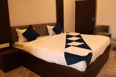 hotel room main image
