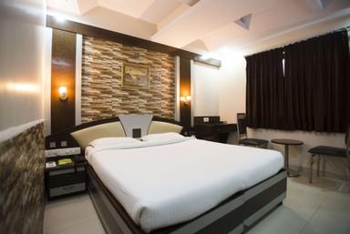hotel room main image