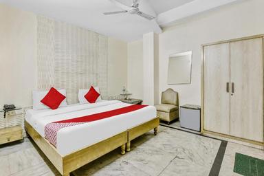 hotel room main image hotel room main image