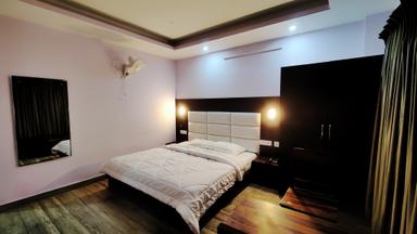 hotel room main image hotel room main image