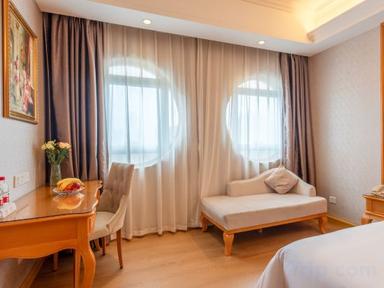 hotel room main image hotel room main image