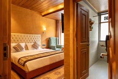 hotel room main image hotel room main image