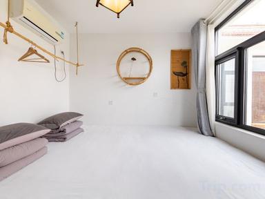 hotel room main image hotel room main image