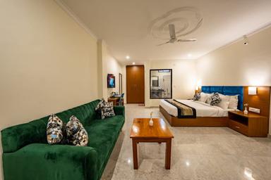 hotel room main image hotel room main image