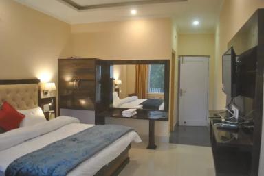 hotel room main image hotel room main image