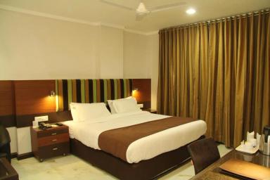 hotel room main image hotel room main image