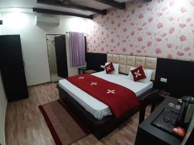 hotel room main image hotel room main image