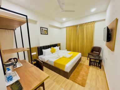 hotel room main image hotel room main image