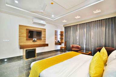 hotel room main image hotel room main image