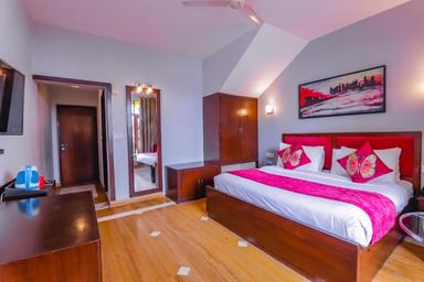 hotel room main image hotel room main image